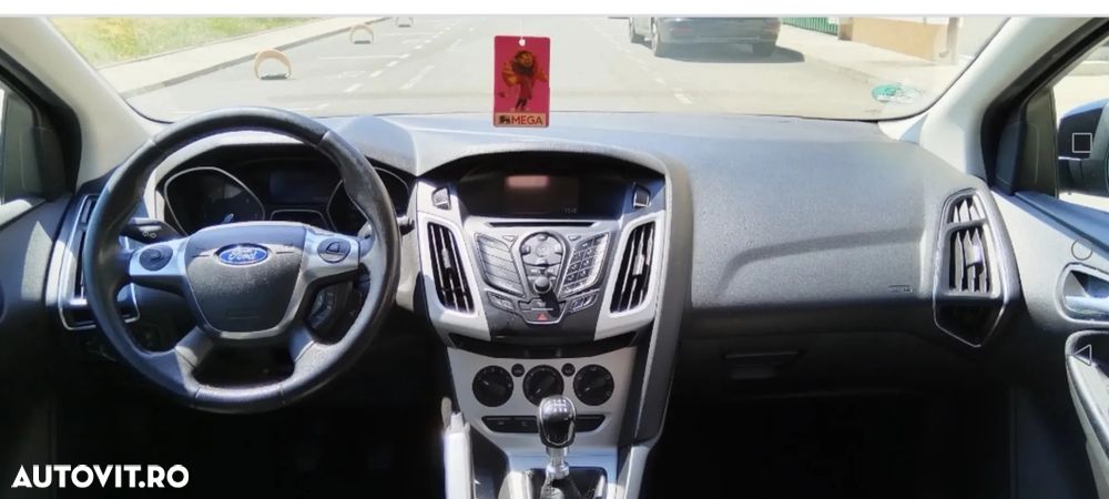 Ford Focus 1.6 TDCI DPF Titanium - 5