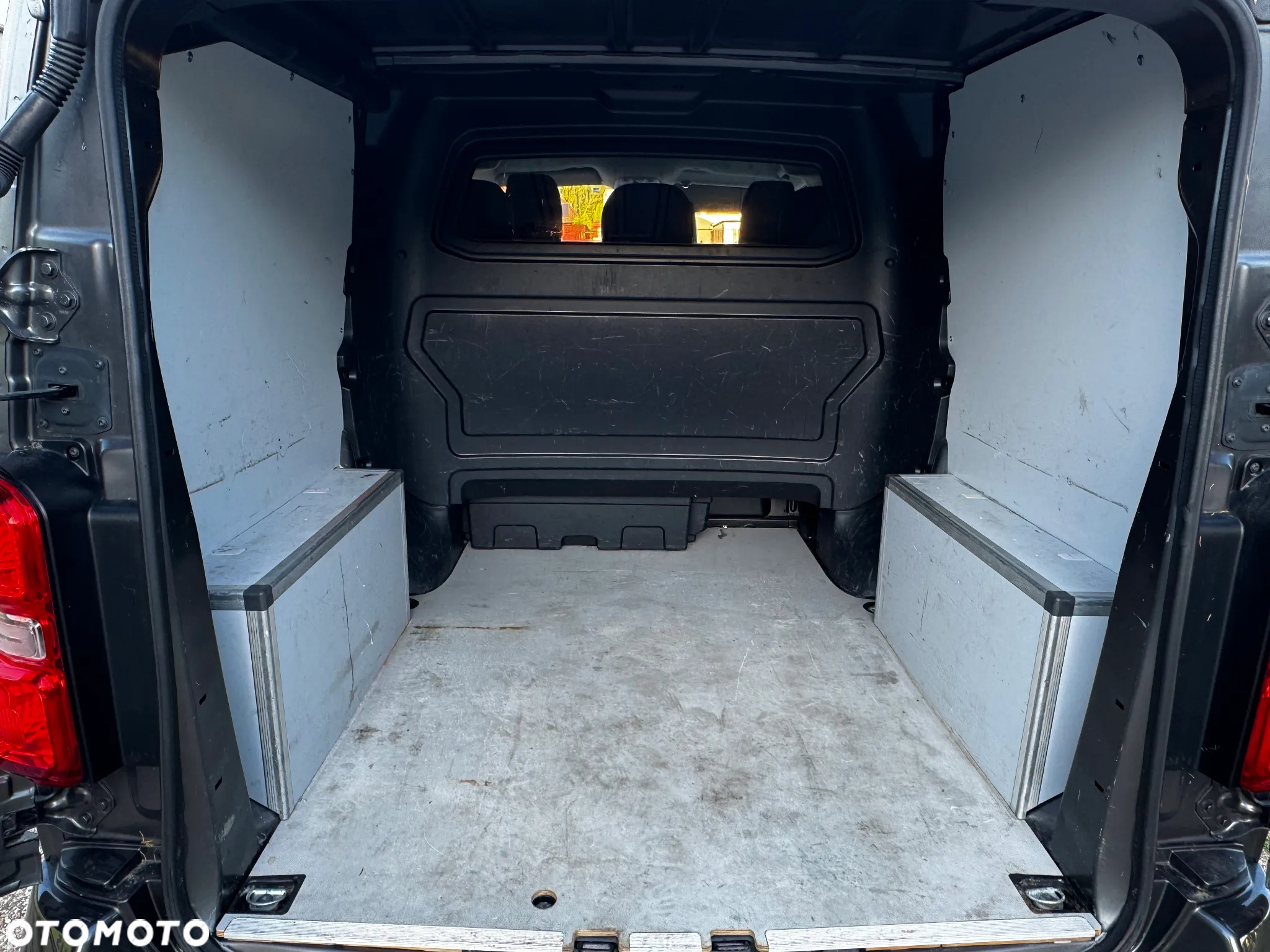 Peugeot Expert 2.0 BlueHDi Standard 2,8t (bryg.) S&S EAT8 - 14