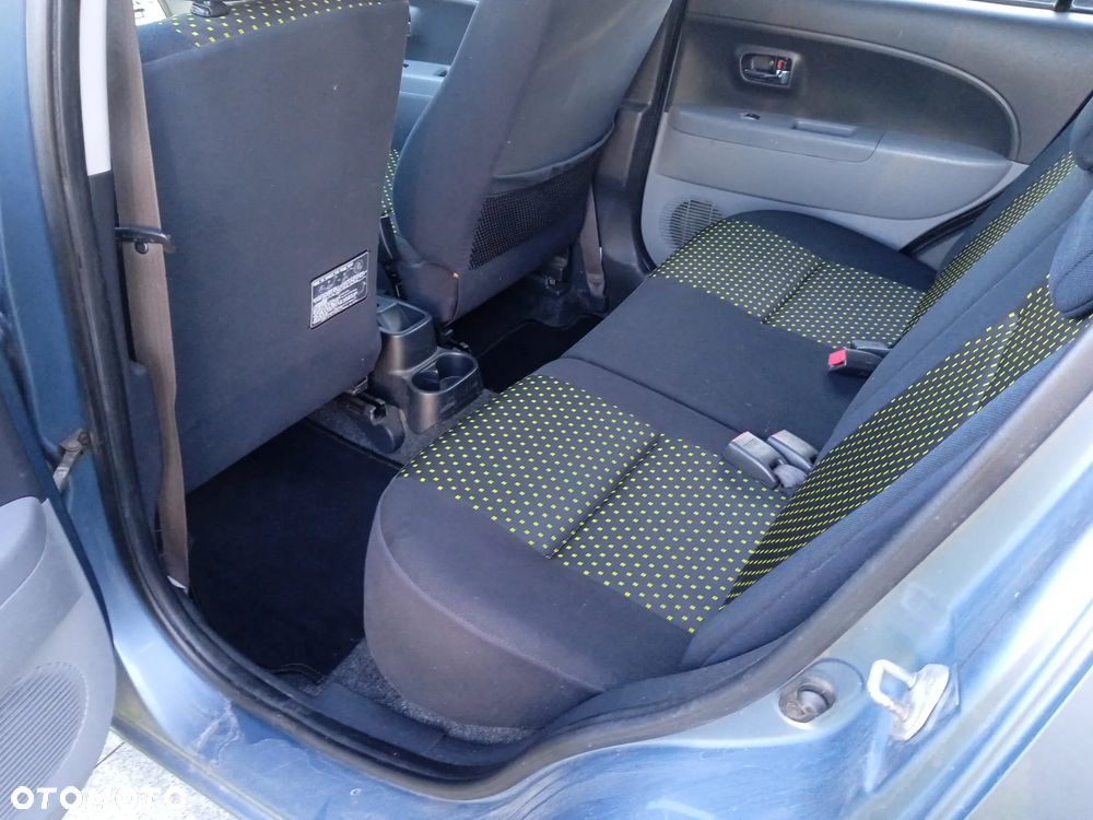 Daihatsu Sirion 1.3 - 9
