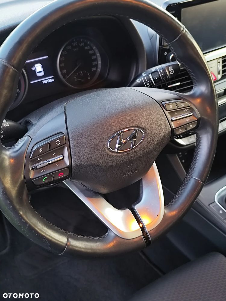 Hyundai i30 1.0 T-GDI Classic + - 14