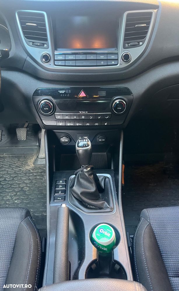 Hyundai Tucson 2.0 CRDI 2WD Style - 7