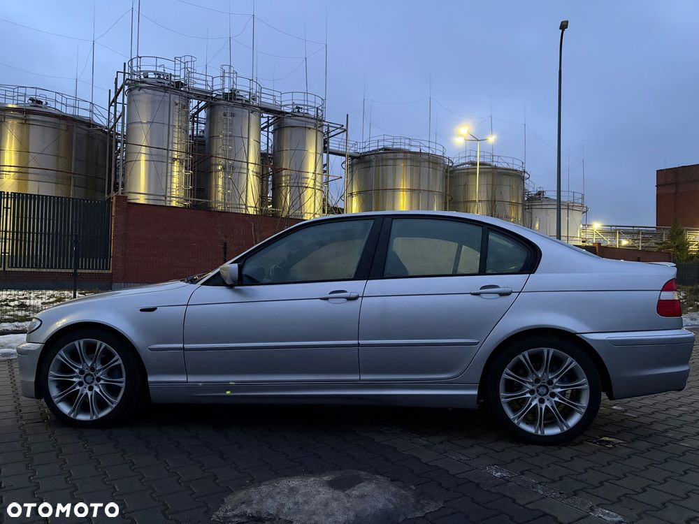 BMW Seria 3 325i Edition Sport - 8