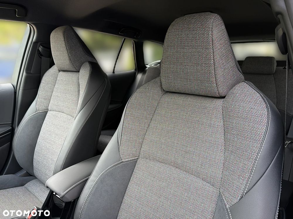 Toyota Corolla 1.8 Hybrid Style - 14