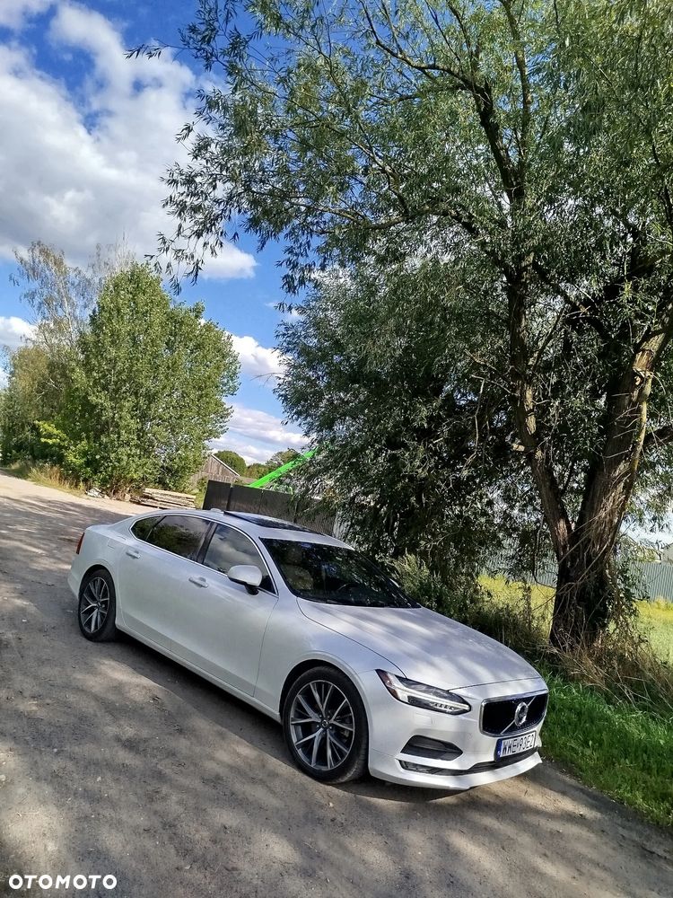 Volvo S90 T5 Momentum - 1