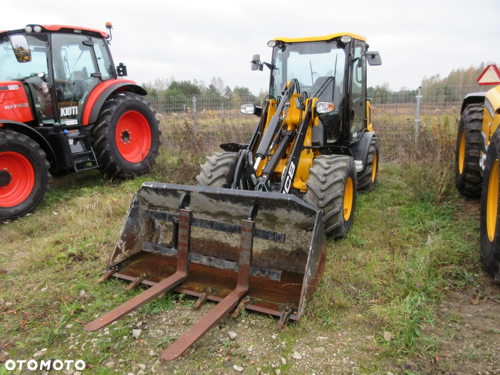 JCB 406 - 2