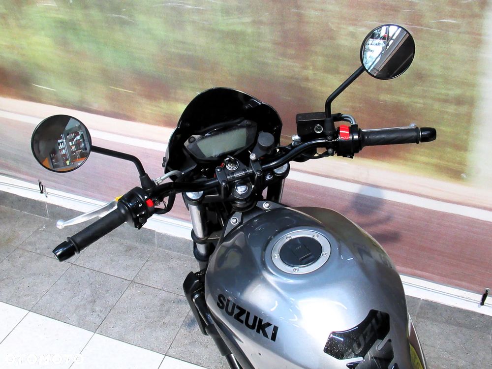 Suzuki SV - 10