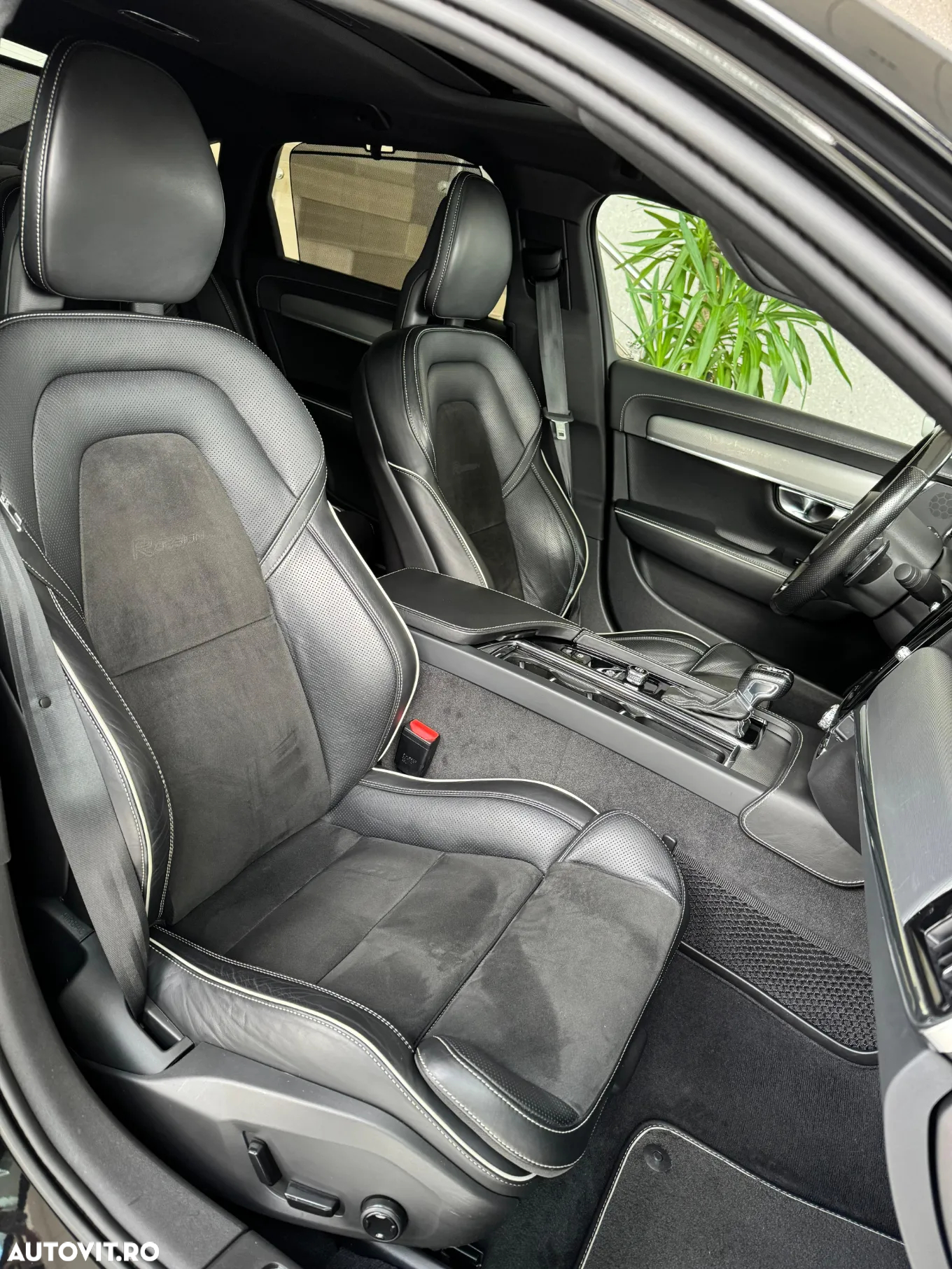 Volvo S90 D5 AWD R-Design - 22