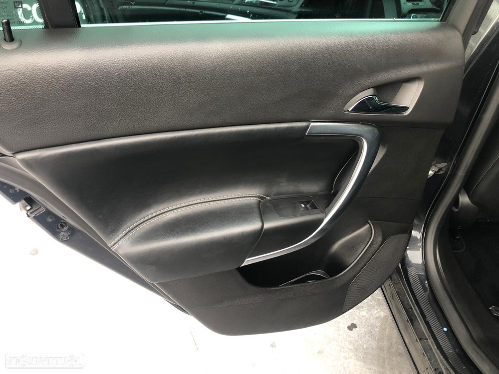 Opel Insignia Sports Tourer 2.0 CDTi Cosmo S/S - 19