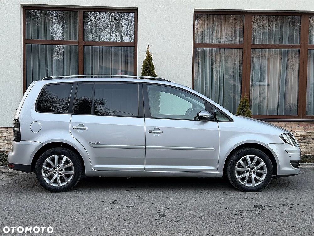 Volkswagen Touran 1.4 TSI Cup - 15