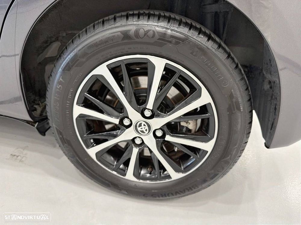 Toyota Yaris 1.5 HSD Exclusive - 11