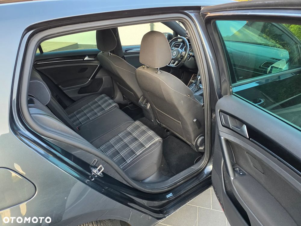 Volkswagen Golf GTD 2.0 TDI SCR DSG - 16