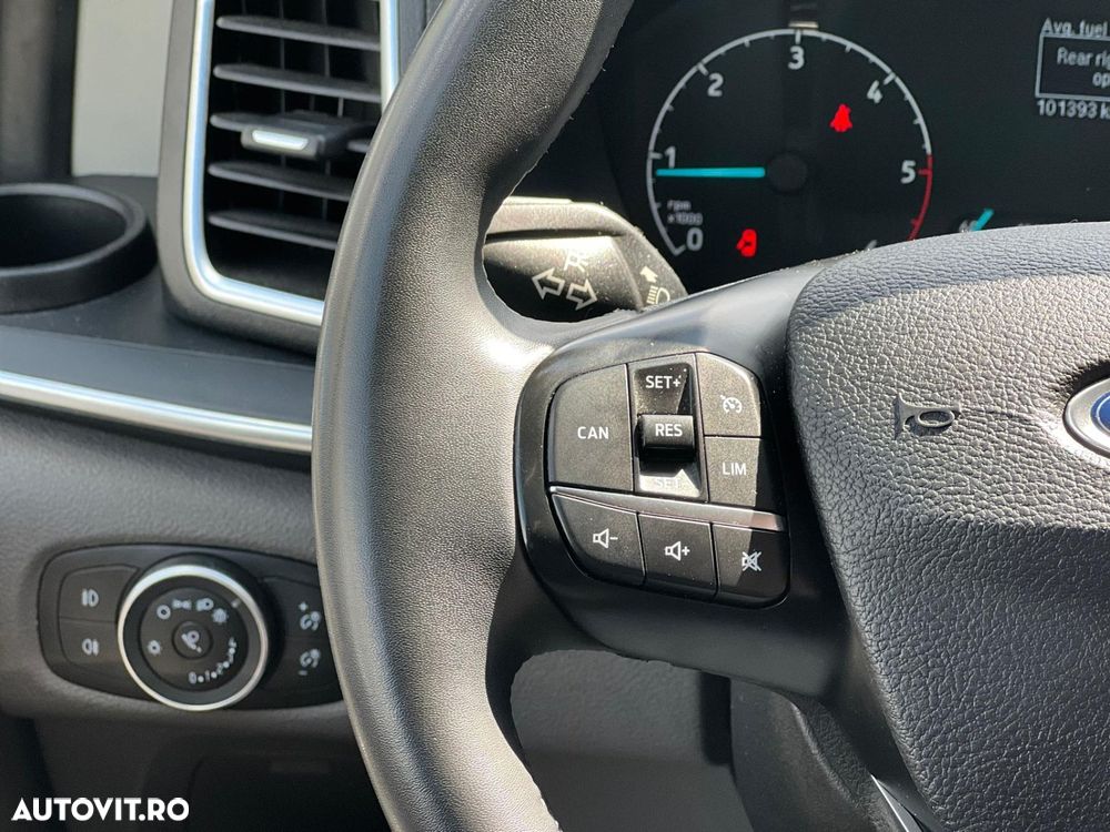 Ford Tourneo Custom - 19