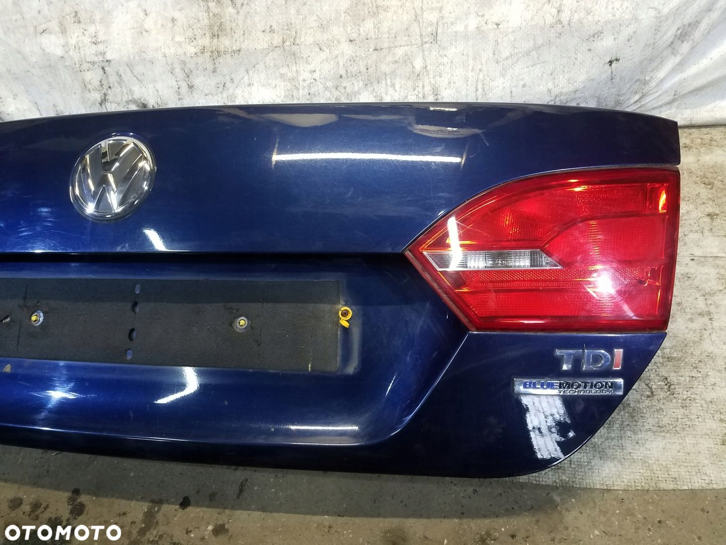 KLAPA BAGAŻNIKA TYŁ VW JETTA VI KOD LP5W - 4