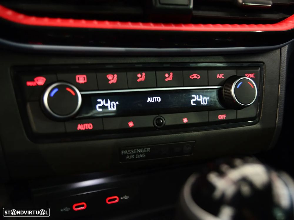 SEAT Ibiza 1.0 TSI FR - 27