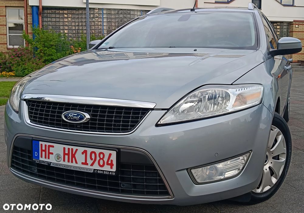 Ford Mondeo 2.0 Ambiente - 12