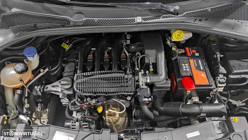 Citroën C3 1.2 PureTech Shine - 40