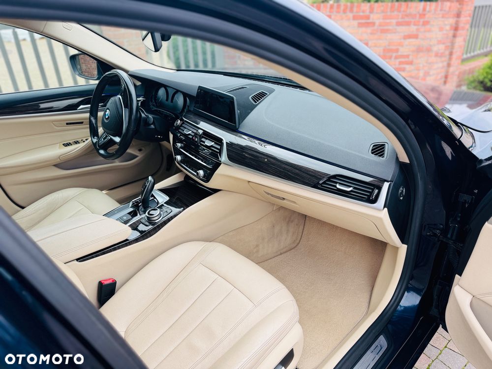 BMW Seria 5 520d Luxury Line sport - 7
