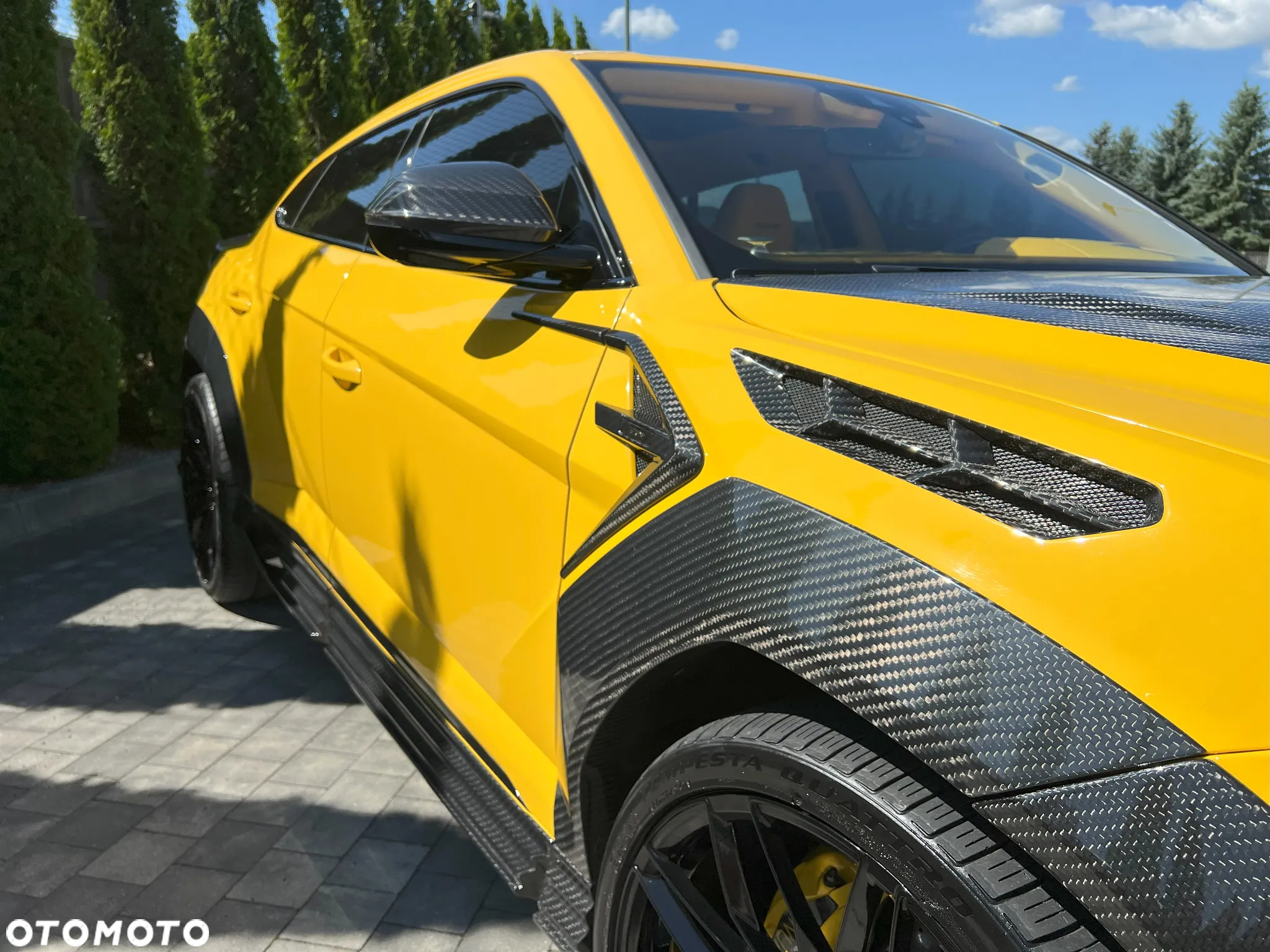 Lamborghini Urus Standard - 11