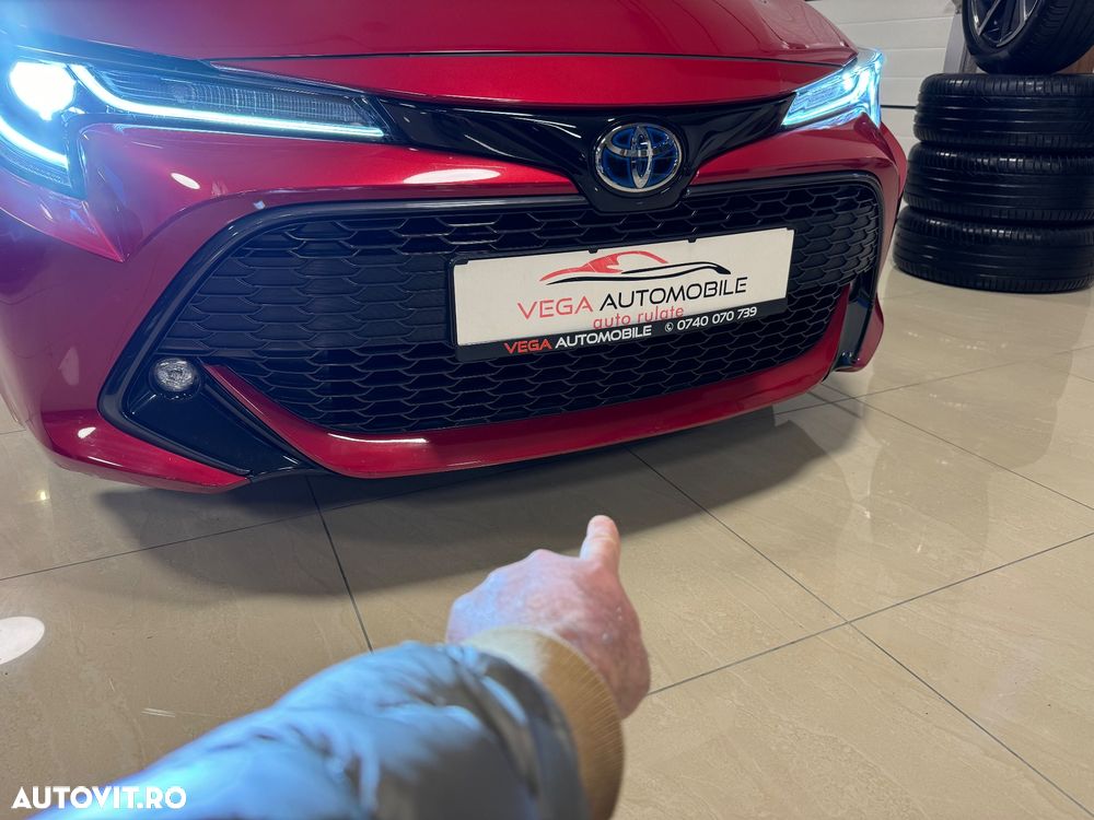 Toyota Corolla 1.8 Hybrid Team Deutschland - 36