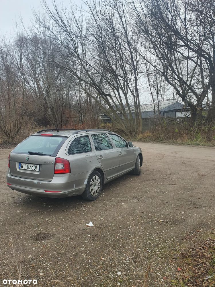 Skoda Octavia 1.6 TDI Ambiente - 6