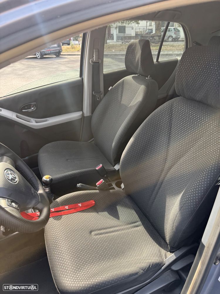 Toyota Yaris 1.0 VVT-i Sol High Pack VSC+TRC - 7