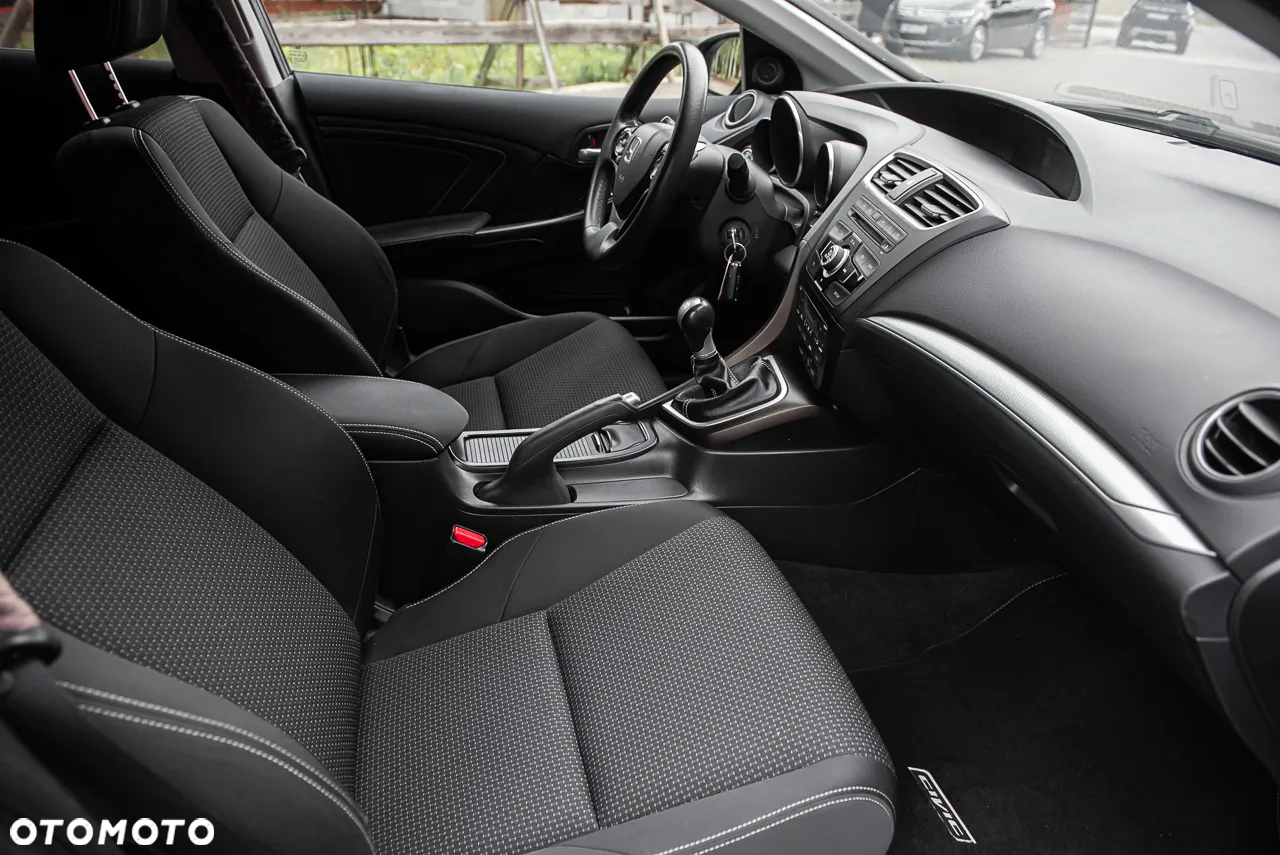Honda Civic Tourer 1.8 i-VTEC Lifestyle - 27