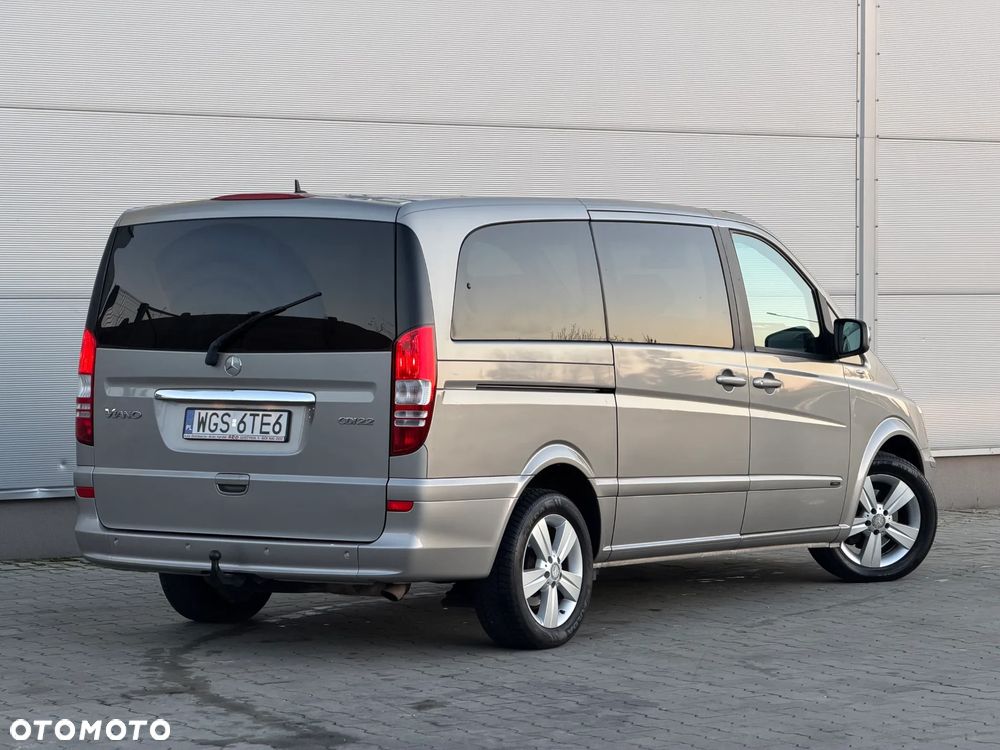 Mercedes-Benz Viano 2011 photo 3