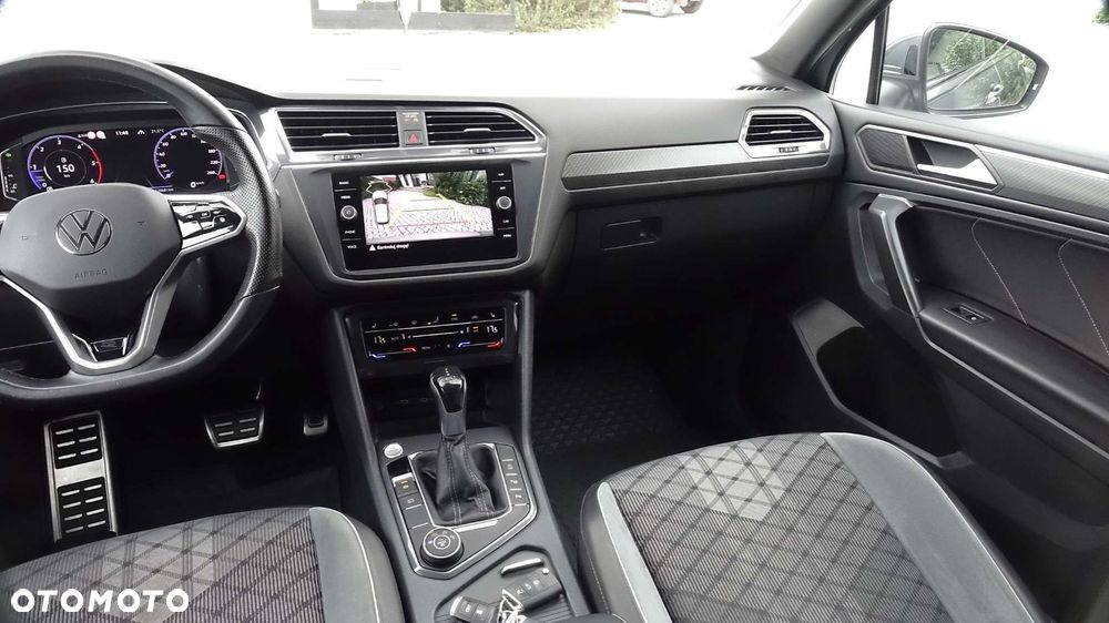 Volkswagen Tiguan - 32