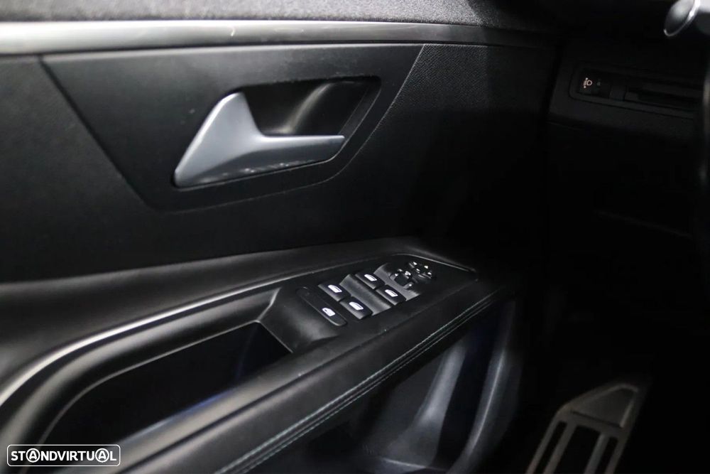 Peugeot 3008 PureTech 130 Stop & Start Crossway - 11