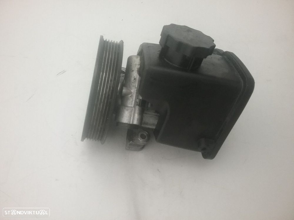 Bomba direcção assistida MERCEDES-BENZ SPRINTER (903) CDI REF. MOTOR OM 611.981 - 1