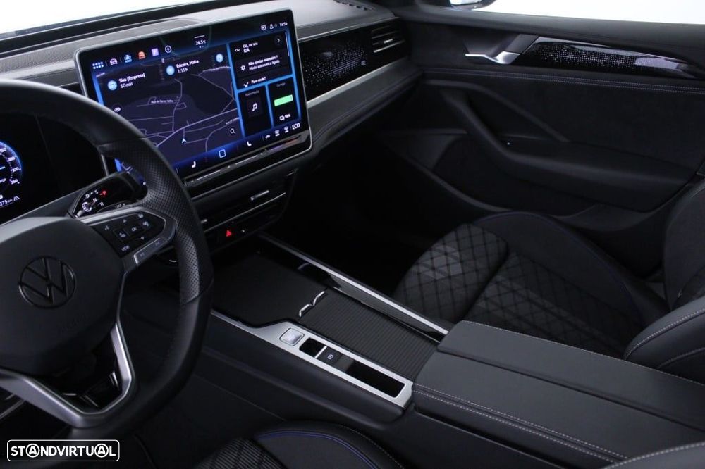 VW Passat Variant 1.5 TSI eHybrid R-Line DSG - 31