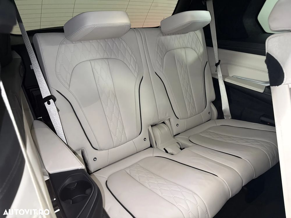 BMW X7 - 13