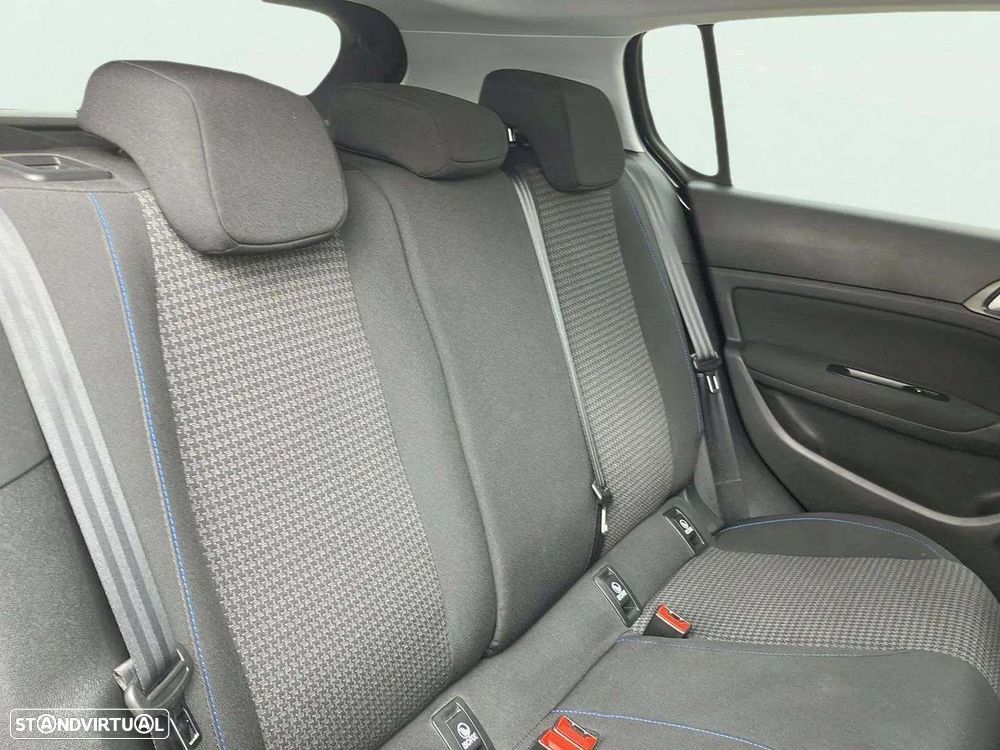 Peugeot 308 1.2 PureTech Style - 15