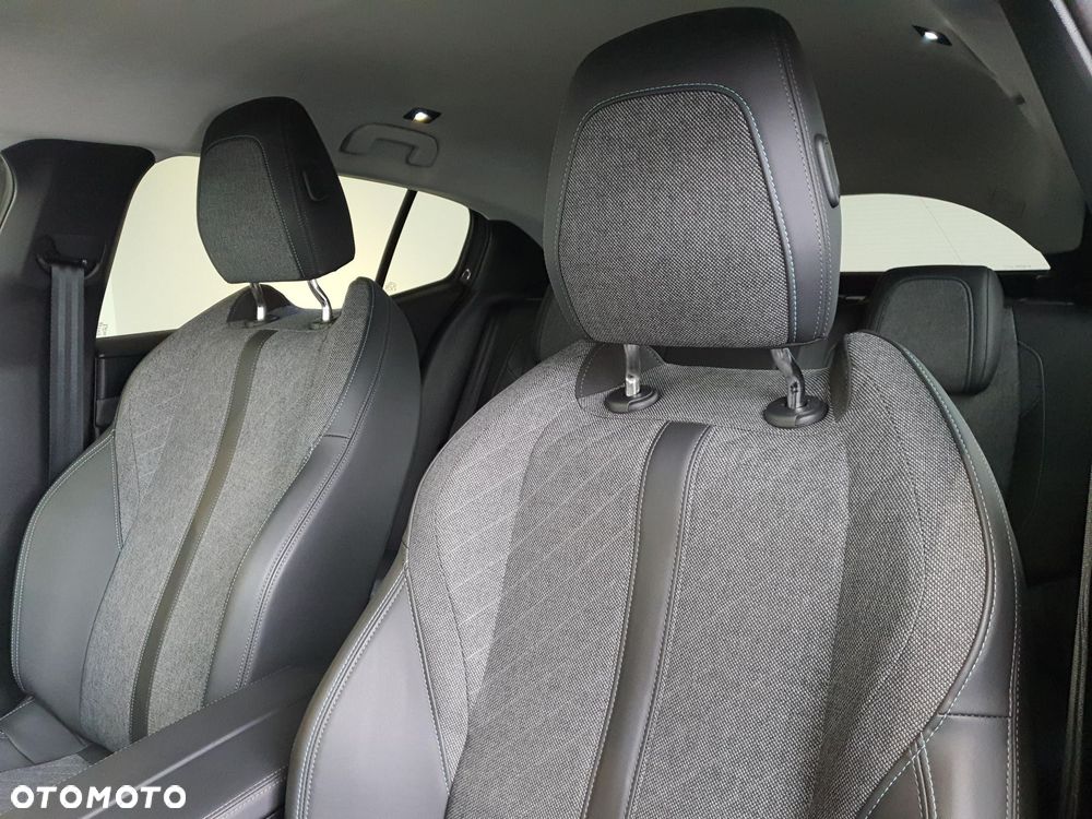 Peugeot 408 1.2 PureTech Allure Pack S&S EAT8 - 11