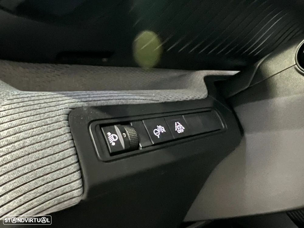 Citroën C3 1.2 Hybrid Max e-DSC6 - 28