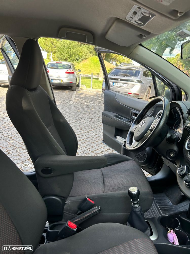 Toyota Yaris 1.4 D-4D SE Sport - 24