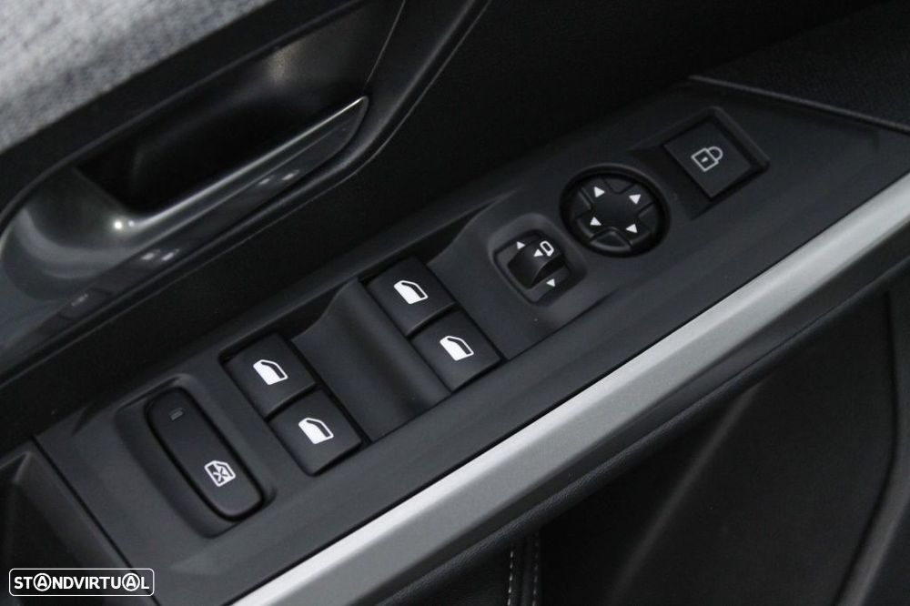 Peugeot 3008 1.2 Hybrid Allure e-DCS6 - 21