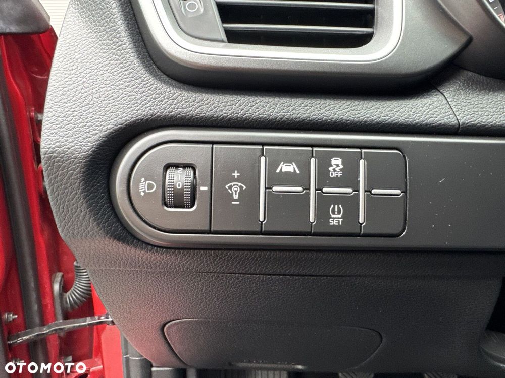 Kia Ceed 1.5 T-GDI M - 14