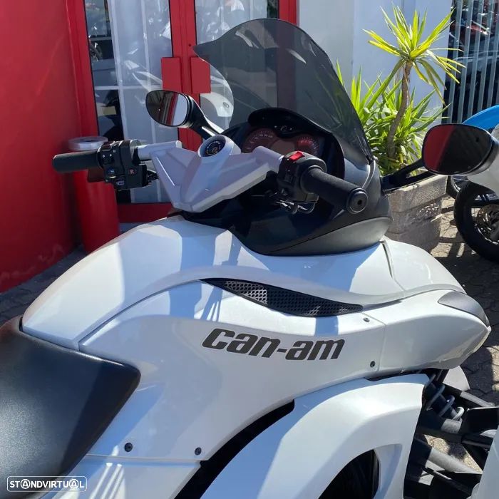 Can-Am Spyder F3 BOMBARDIER - 8