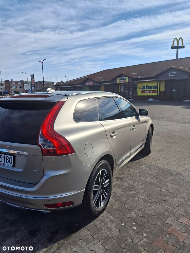 Volvo XC 60 - 4