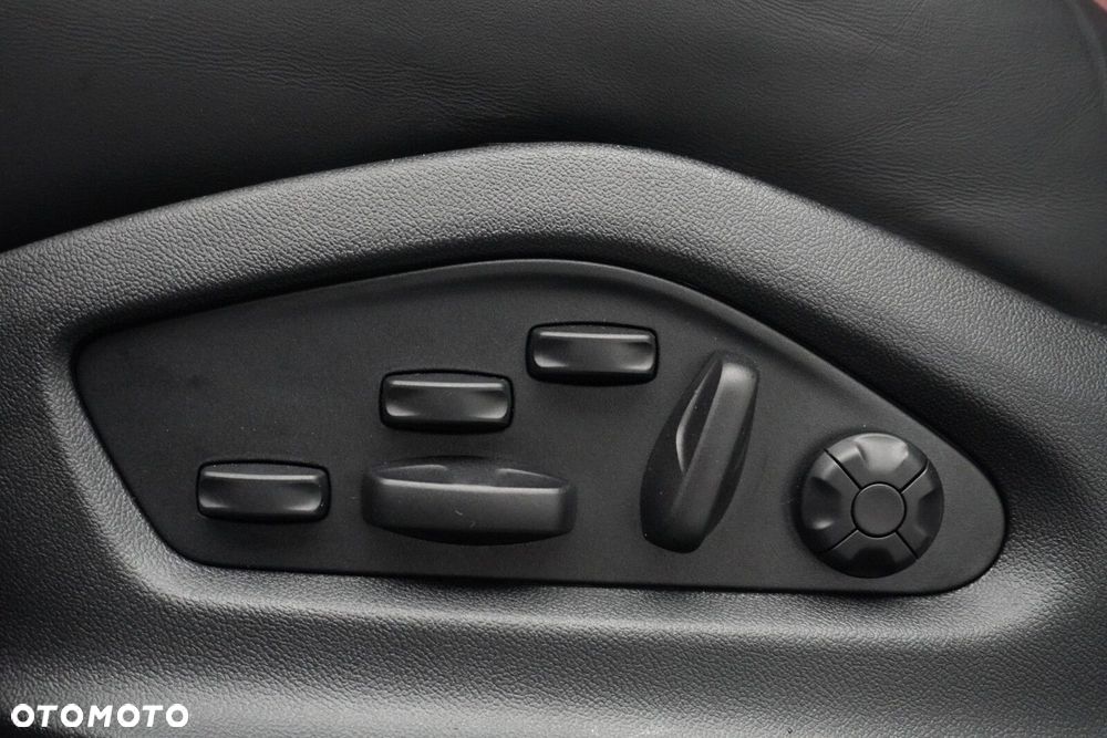 Porsche Cayenne - 21