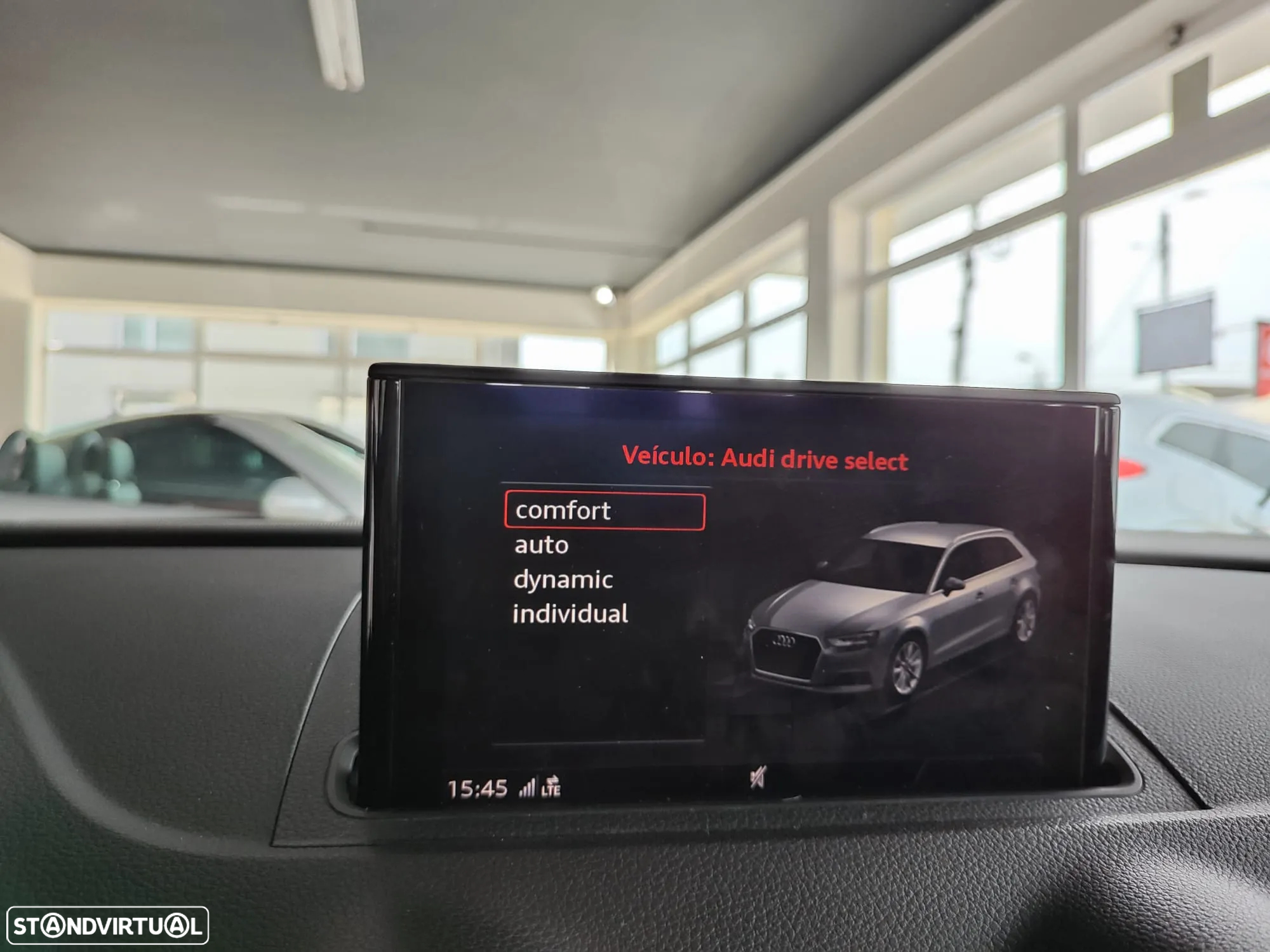 Audi RS3 Sportback 2.5 TFSI quattro S tronic - 38