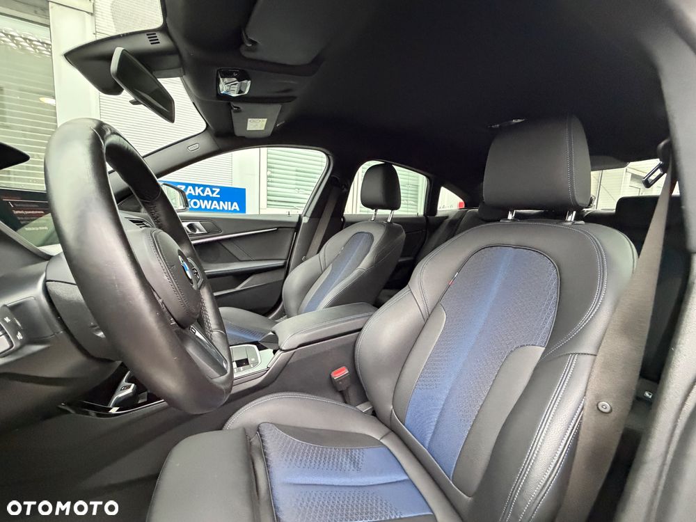 BMW Seria 2 218i M Sport - 6