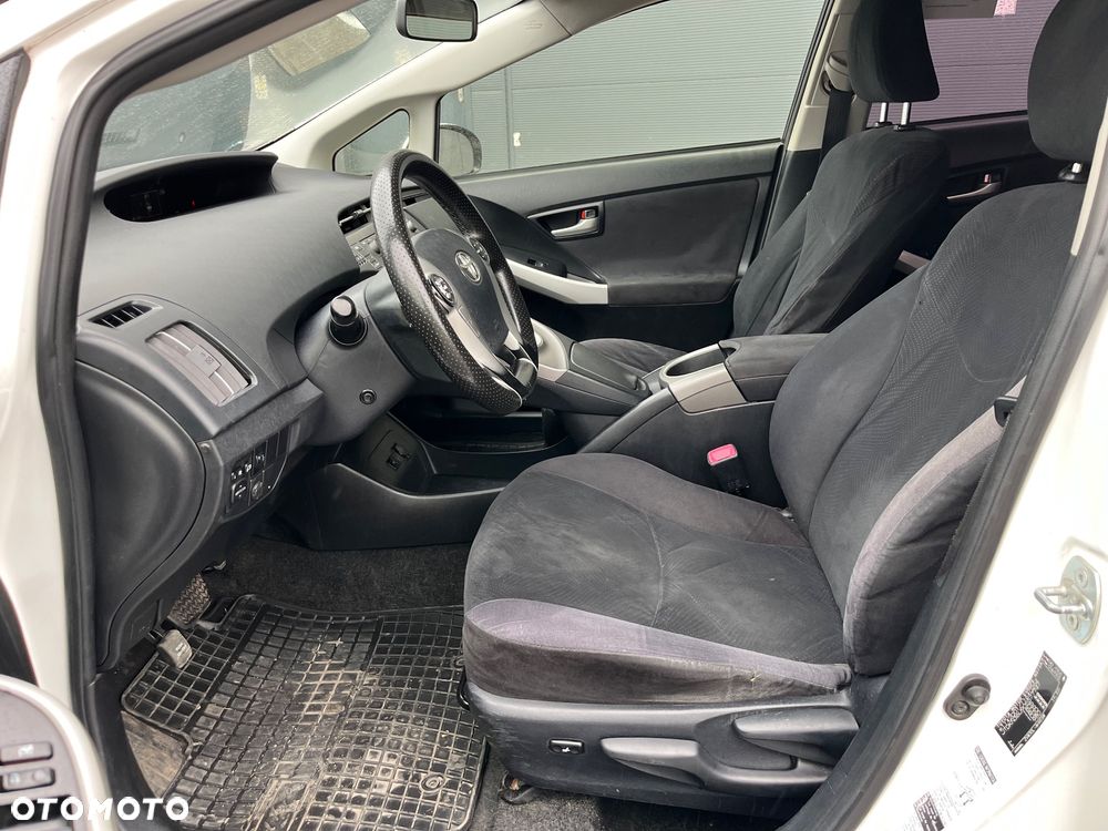 Toyota Prius 1.8 HSD Active - 14