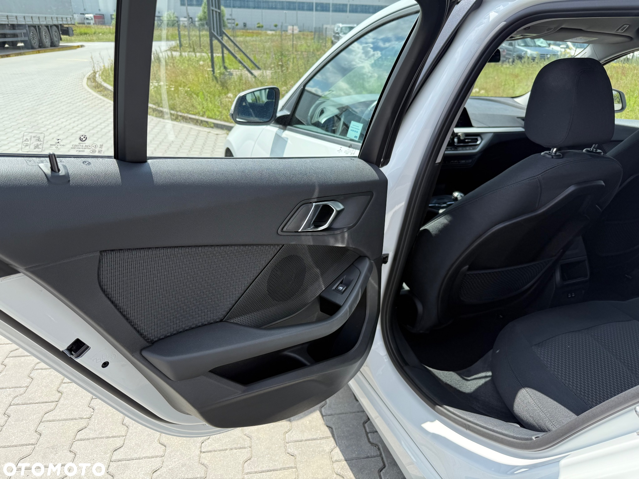 BMW Seria 1 118i - 13