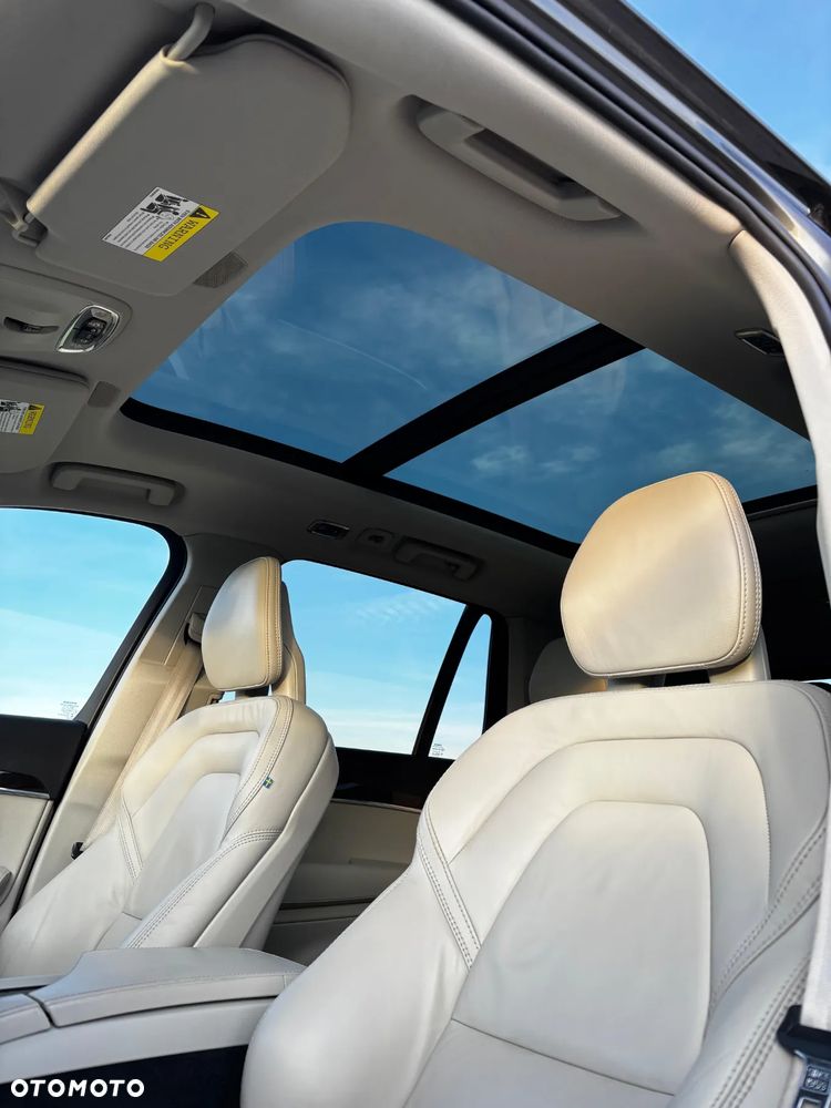 Volvo XC 90 T6 AWD Momentum 7os - 16