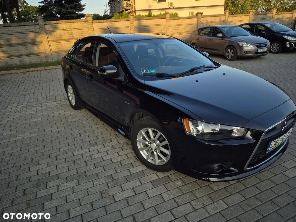 Mitsubishi Lancer - 2