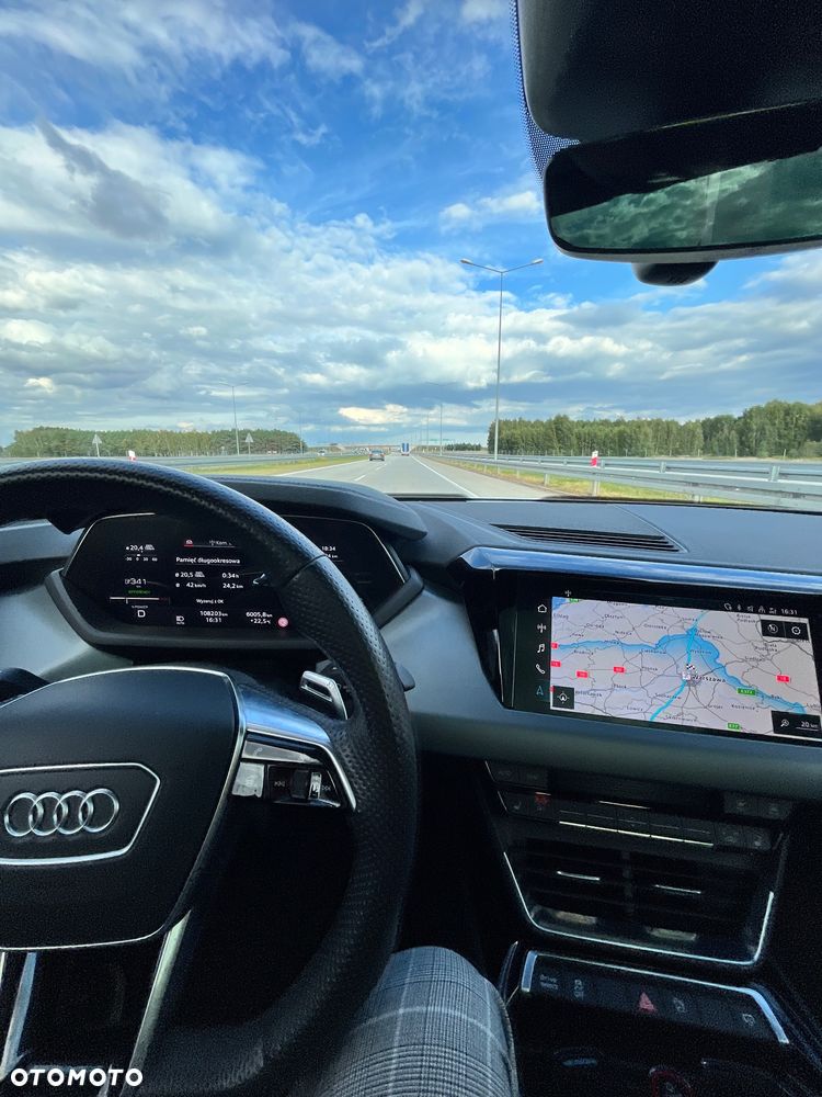 Audi e-tron S Quattro - 8