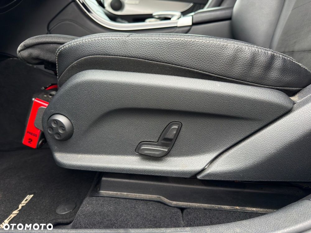 Mercedes-Benz GLC 250 4-Matic - 17
