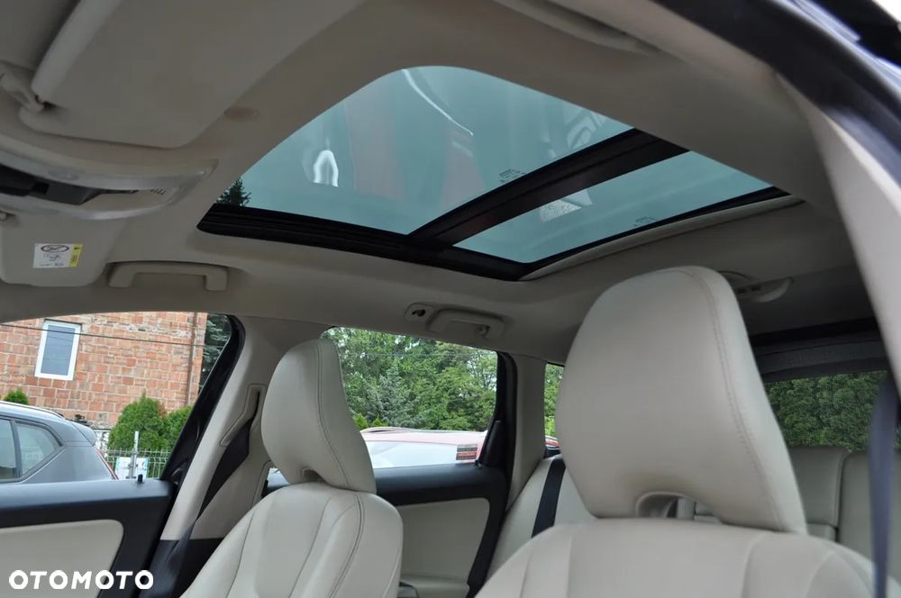 Volvo XC 60 D4 AWD Summum - 20